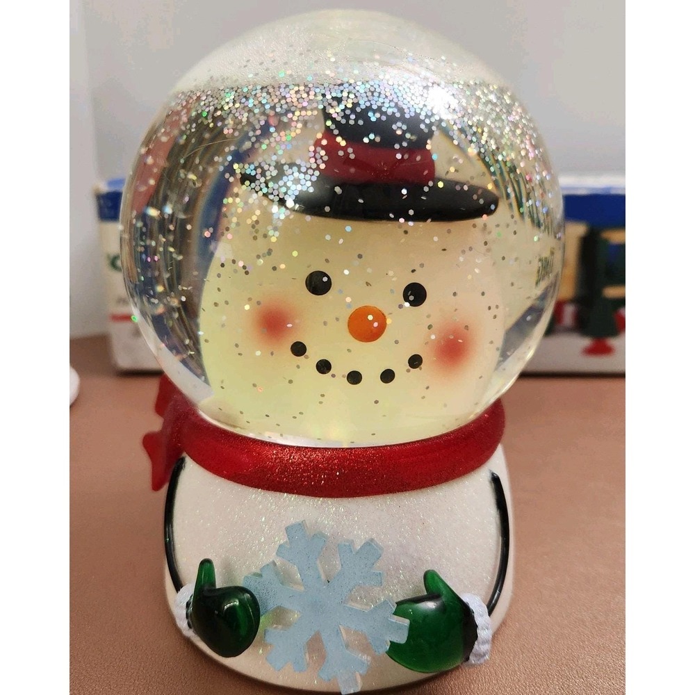 Rare Vintage Midwest CBK Snowman Color Changing LED Snowglobe Moving Head Motion